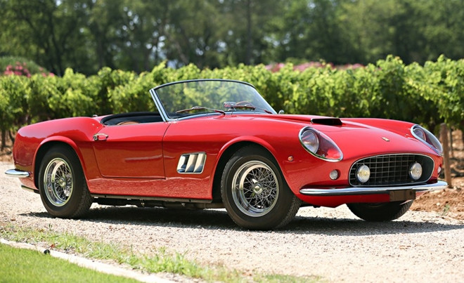 Top 10 xe giá kỷ lục tại sự kiện đấu giá Monterey 2015 ảnh 9