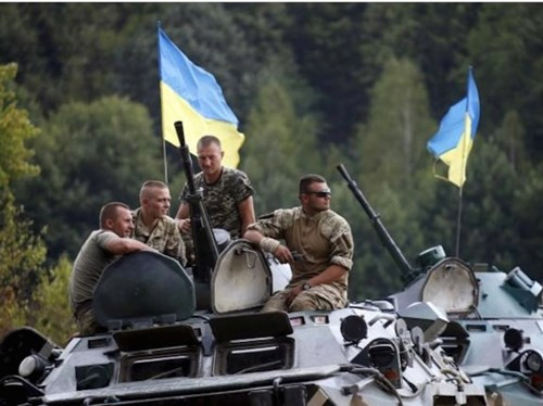 Cả quân chính phủ và li khai đều nhận mình là bị hại trong những căng thẳng mới