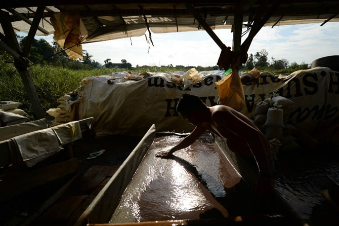 Bên trong mỏ khai thác thiếc lậu lớn nhất thế giới ảnh 8