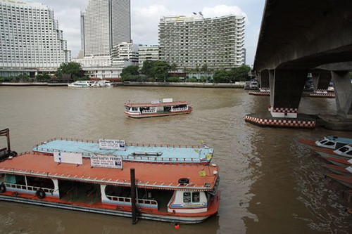 Bến tàu Sathorn, hiện trường vụ nổ bom thứ hai ở Bangkok. Ảnh: Alamy