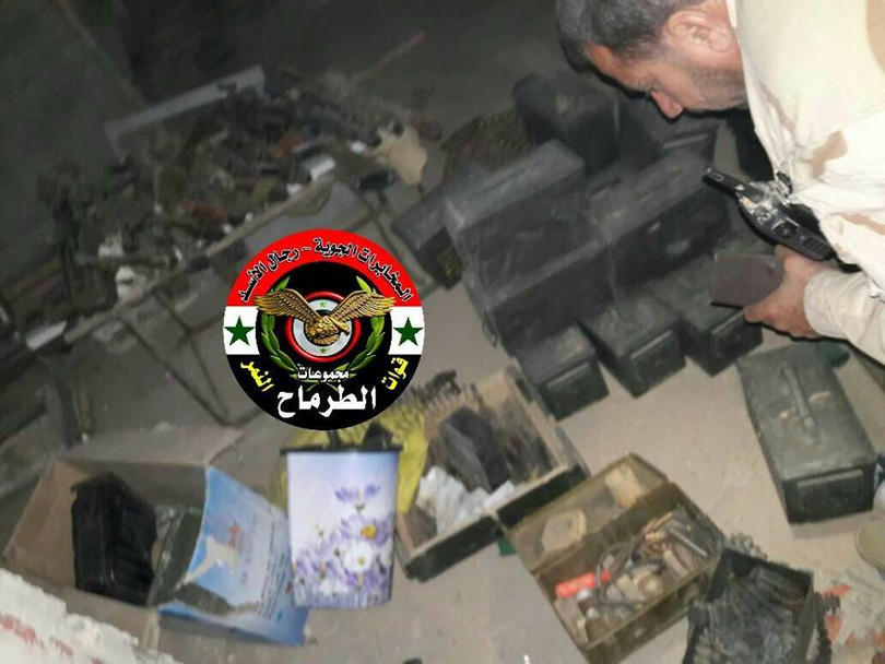 “Hổ Syria” chiếm thêm kho vũ khí IS tại chiến trường nam Deir Ezzor ảnh 2