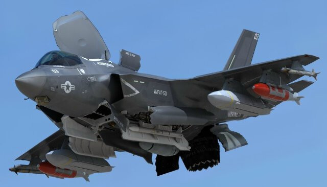 Cận cảnh "lò ấp" siêu tiêm kích F-35 ảnh 1