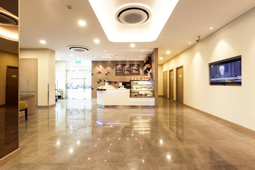 360 Cassette đảm bảo khu quầy thức ăn nhẹ với không gian mở được làm lạnh đều.