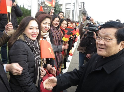 Máy bay chiến đấu hộ tống đoàn Chủ tịch nước Trương Tấn Sang thăm Đức ảnh 9