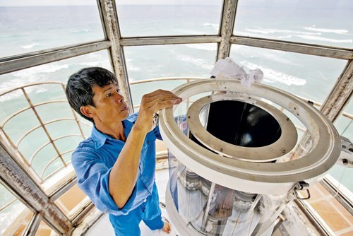 Chuẩn Đô đốc Việt Nam: Cần cho thế giới biết sự hung hăng, khiêu khích của tàu chiến Trung Quốc ảnh 2 Chuẩn Đô đốc Việt Nam: Cần cho thế giới biết sự hung hăng, khiêu khích của tàu chiến Trung Quốc ảnh 2