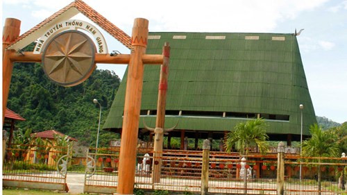 Trụ sở khang trang của huyện nghèo đòi xây trung tâm hành chinh 100 tỉ ảnh 12