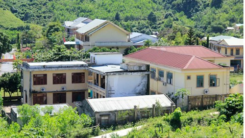 Trụ sở khang trang của huyện nghèo đòi xây trung tâm hành chinh 100 tỉ ảnh 9