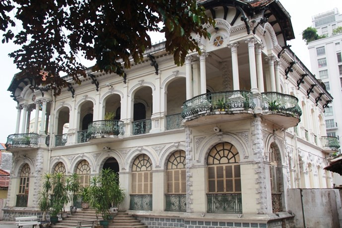 Cận cảnh biệt thự Sài Gòn 35 triệu USD được đại gia bí ẩn mua đứt ảnh 9 Cận cảnh biệt thự Sài Gòn 35 triệu USD được đại gia bí ẩn mua đứt ảnh 9