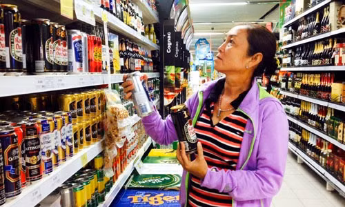 Đại gia ngoại không ngại chi tiền đầu tư tại thị trường bia Việt. Ảnh: Thi Hà.