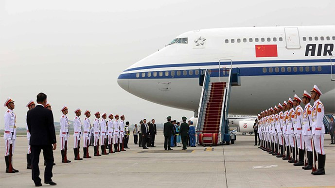 Ông Tập Cận Bình phát biểu gì khi tới sân bay Nội Bài? ảnh 2