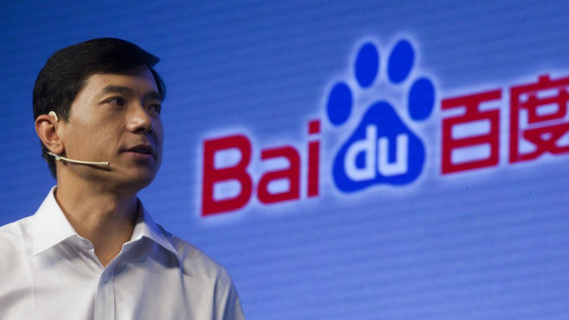 CEO Baidu "dằn mặt" Google trên WeChat. Ảnh: SCMP
