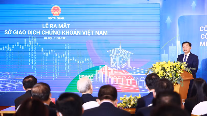 Phó Thủ tướng Lê Minh Khái phát biểu tại lễ ra mắt Sở Giao dịch chứng khoán Việt Nam