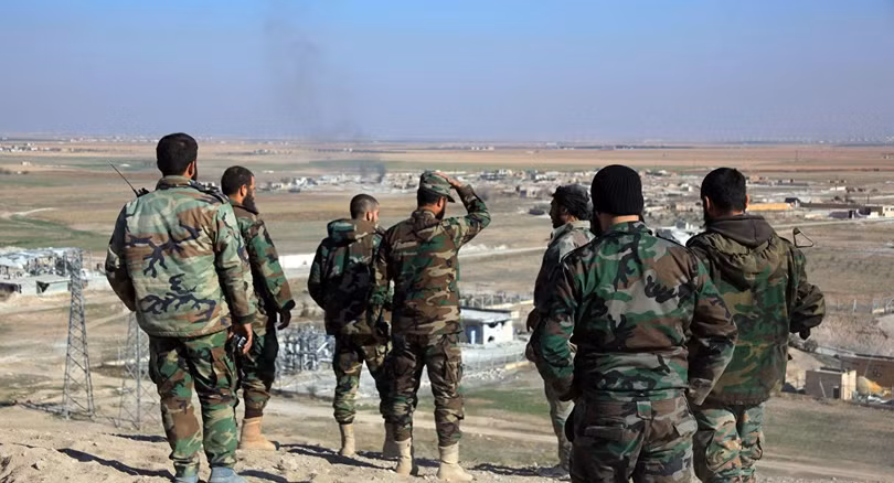 Sỹ quan, binh sĩ quân đội Syria trên chiến trường Hama