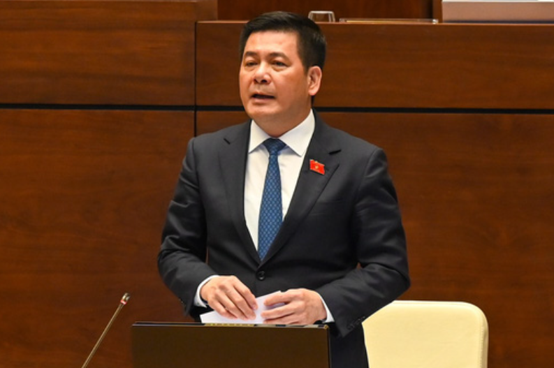 Bộ trưởng Bộ Công thương Nguyễn Hồng Diên: ‘Nguồn cung xăng, dầu không lúc nào thiếu’ Bộ trưởng Bộ Công thương Nguyễn Hồng Diên: ‘Nguồn cung xăng, dầu không lúc nào thiếu’