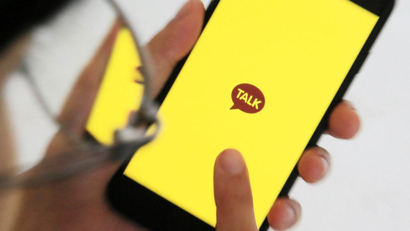 Khó khăn bủa vây chủ sở hữu siêu ứng dụng KakaoTalk của Hàn Quốc