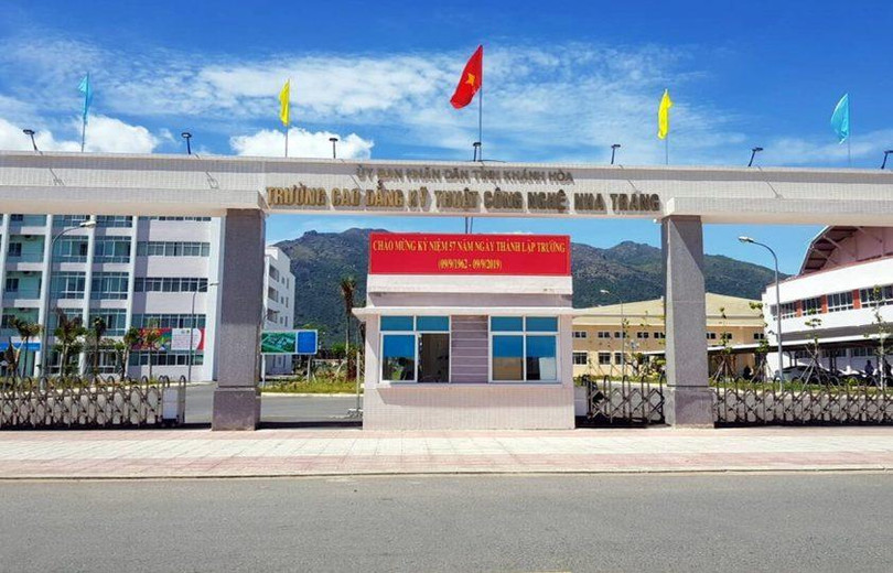 Trường Cao đẳng Kỹ thuật - Công nghệ Nha Trang Trường Cao đẳng Kỹ thuật - Công nghệ Nha Trang