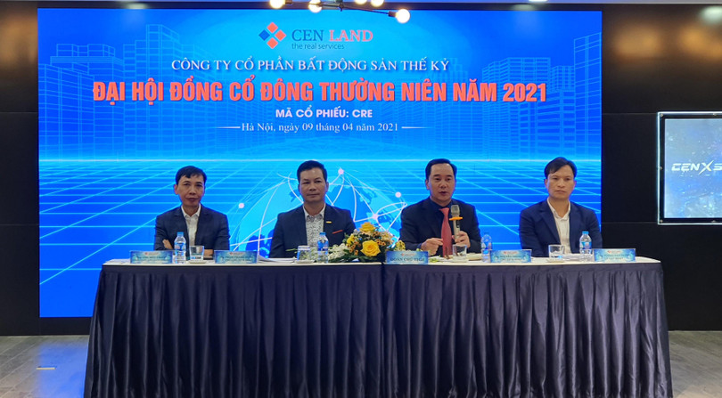 Ban Chủ toạ tại ĐHĐCĐ thường niên năm 2021 của CTCP Bất động sản Thế Kỷ (Ảnh: P.D)