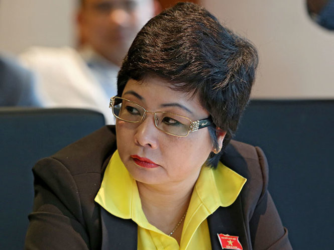 Công an thực hiện lệnh bắt tạm giam bà Châu Thị Thu Nga