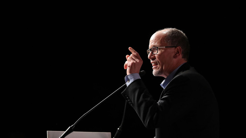 Ủy ban Thượng viện và Ủy ban Tình báo Mỹ cho rằng Trung Quốc được cấp quyền truy cập các thông tin thiết bị Huawei thu thâp được. Ảnh: Axios