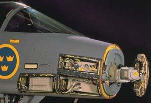 Radar tầm xa Ericsson PS-05/A được lắp ở mũi máy bay