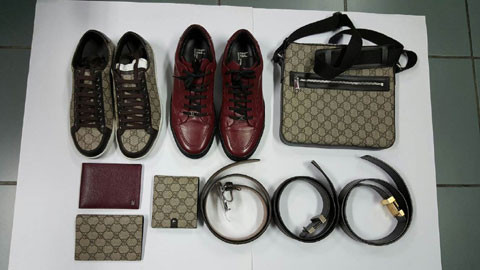 Singapore bắt 2 người Việt nghi trộm hơn 7 tỷ ảnh 2