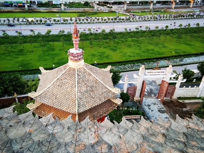 Ảnh sau khi hậu kỳ bằng chế độ tích hợp sẵn. Ảnh sau khi hậu kỳ bằng chế độ tích hợp sẵn.