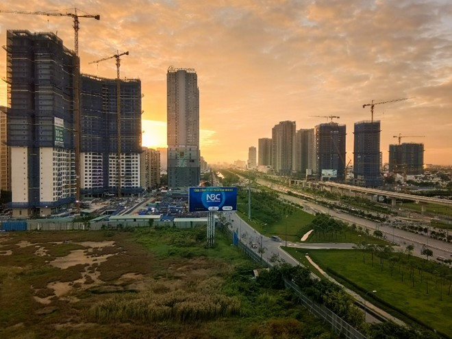 Chế độ chụp HDR bù trừ sáng tốt, mang lại hình ảnh chất lượng cao. Vivo V5 chạy Android 6.0 cùng giao diện FunTouch OS do hãng phát triển, bỏ đi phần App drawer đơn giản và trực quan. Chế độ chụp HDR bù trừ sáng tốt, mang lại hình ảnh chất lượng cao. Vivo V5 chạy Android 6.0 cùng giao diện FunTouch OS do hãng phát triển, bỏ đi phần App drawer đơn giản và trực quan.