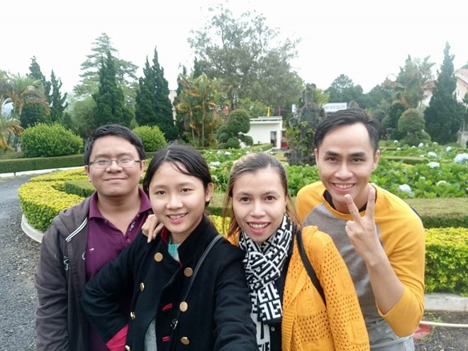 Vivo V5 còn có khả năng wefie - chụp ảnh nhóm với góc rộng. Vivo V5 còn có khả năng wefie - chụp ảnh nhóm với góc rộng.