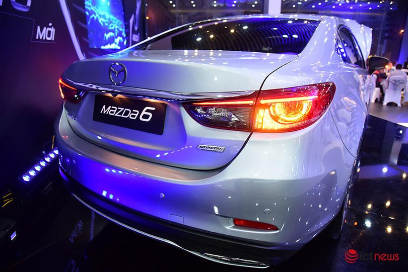 Soi chi tiết Mazda6 2017 giá 975 triệu đồng vừa ra mắt ảnh 6