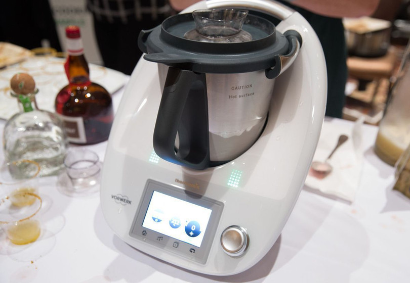 Những sản phẩm đắt tới mức “không tưởng” tại CES 2017 ảnh 4