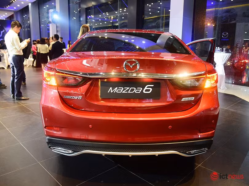 Soi chi tiết Mazda6 2017 giá 975 triệu đồng vừa ra mắt ảnh 14