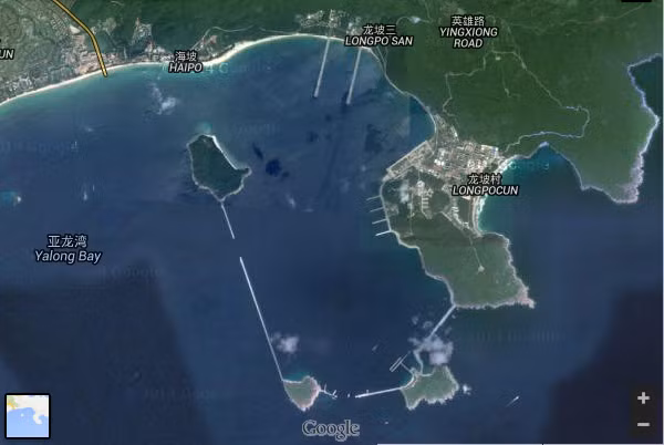 Căn cứ tàu ngầm nguyên tử trên đảo Hải Nam