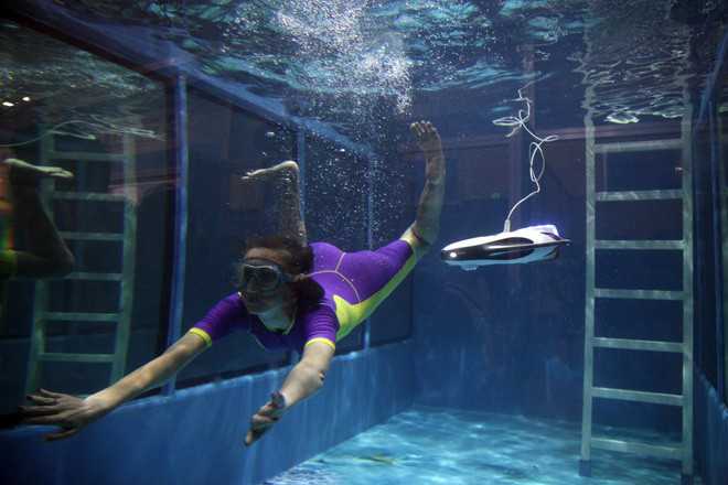 Toàn cảnh Hội nghị Robot Thế giới 2017: Xuất hiện công nghệ điều khiển drone bằng sóng não ảnh 3