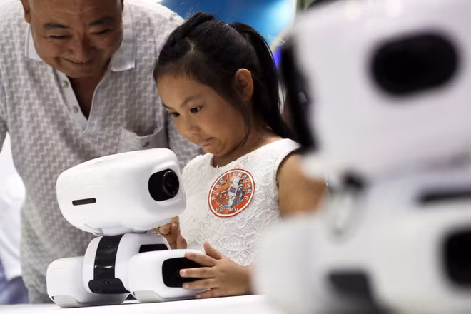 Toàn cảnh Hội nghị Robot Thế giới 2017: Xuất hiện công nghệ điều khiển drone bằng sóng não ảnh 4