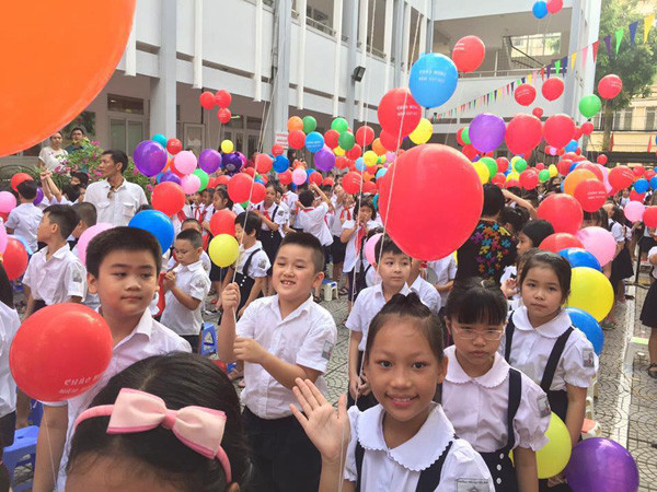 Facebook ngập tràn hình ảnh bố mẹ khoe con ngày khai giảng năm học mới - 3