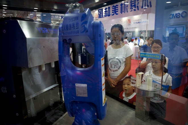 Toàn cảnh Hội nghị Robot Thế giới 2017: Xuất hiện công nghệ điều khiển drone bằng sóng não ảnh 13