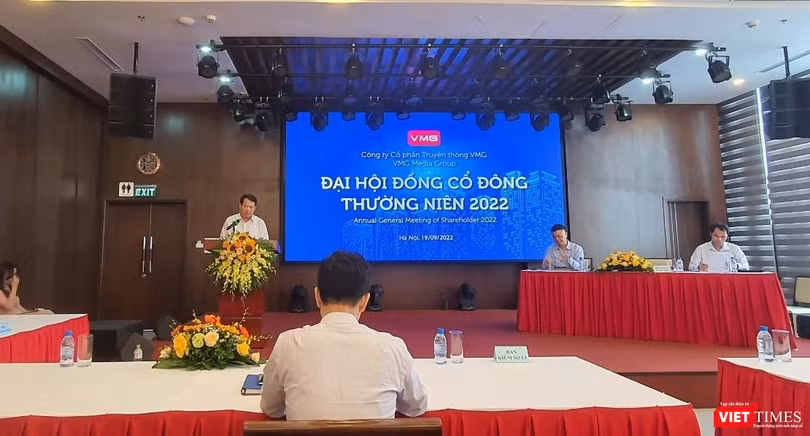 VMG Media để 'tuột' iMedia như thế...