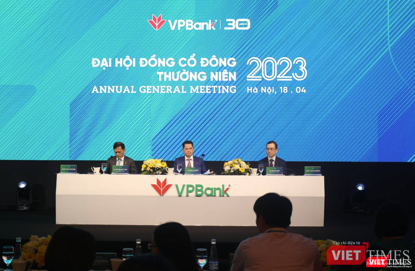 Toàn cảnh AGM 2023 của VPBank (Ảnh: Văn Lâm) Toàn cảnh AGM 2023 của VPBank (Ảnh: Văn Lâm)