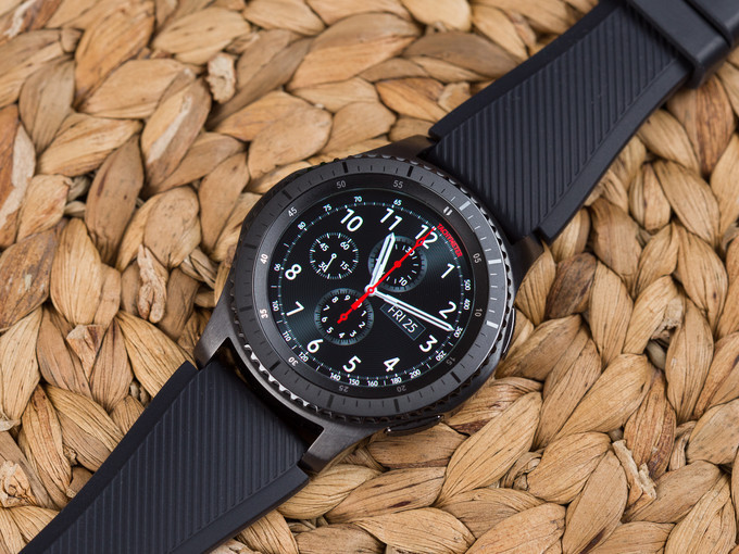 Valentine 2017: Gợi ý những món quà công nghệ nên tặng cho nam giới ảnh 1