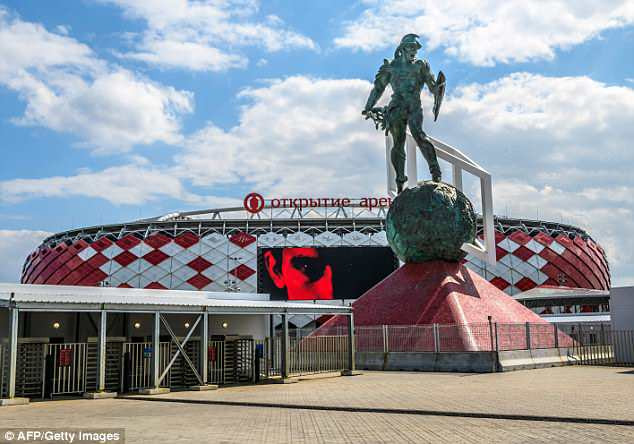 Tượng Spartacus nằm ngay trước sân vận động Spartak Stadium tại Moscow. Ảnh: AFP/Getty Images Tượng Spartacus nằm ngay trước sân vận động Spartak Stadium tại Moscow. Ảnh: AFP/Getty Images