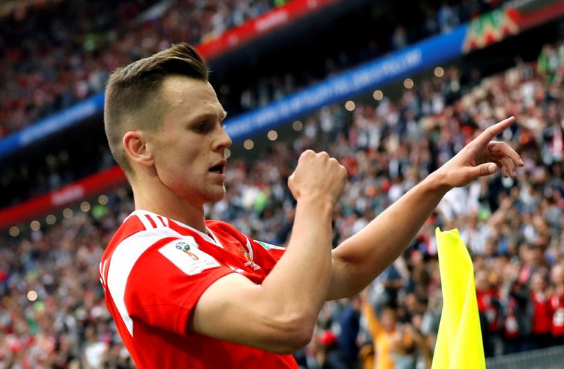 Tiền vệ cánh 27 tuổi đã không phụ lòng tin của HLV Stanislav Cherchesov. Ảnh: Mirror