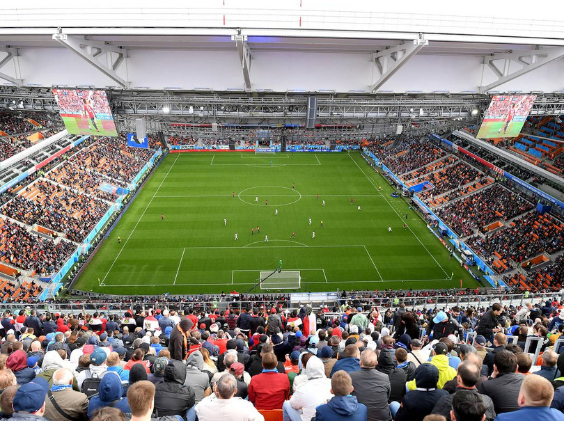 Sân Ekaterinburg Arena thừa rất nhiều chỗ trống (màu cam). Ảnh: Independent Sân Ekaterinburg Arena thừa rất nhiều chỗ trống (màu cam). Ảnh: Independent