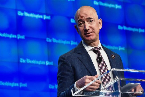 Jeff Bezos - ông chủ của Amazon
