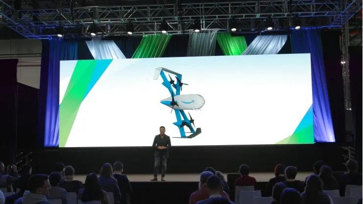 Amazon ra mắt UAV giao hàng MK 30, nhỏ hơn và có thể bay trong mưa nhẹ. Ảnh CNBC Amazon ra mắt UAV giao hàng MK 30, nhỏ hơn và có thể bay trong mưa nhẹ. Ảnh CNBC