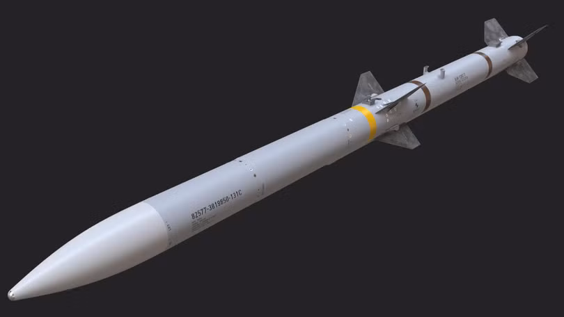 Tên lửa AIM-120C AMRAAM. Ảnh Military Ukraine.