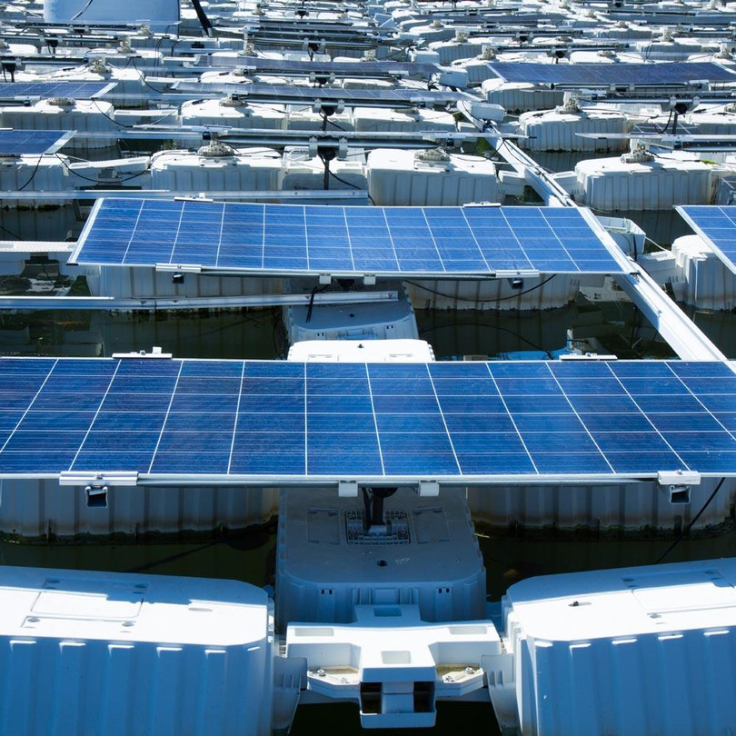 PROTEVS Single 360, tổ hợp module quay xung quanh 1 trục duy nhất. Ảnh SolarisFloat.