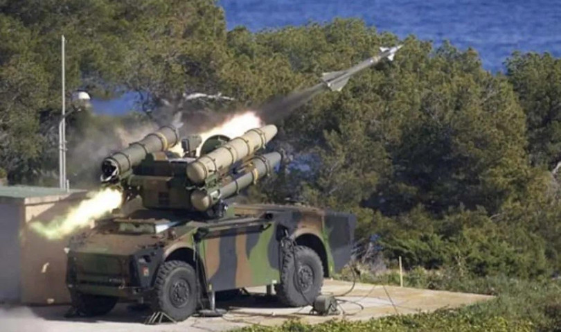 Hệ thống tên lửa phòng không di động Crotale của quân đội Pháp. Ảnh Military Leak Hệ thống tên lửa phòng không di động Crotale của quân đội Pháp. Ảnh Military Leak