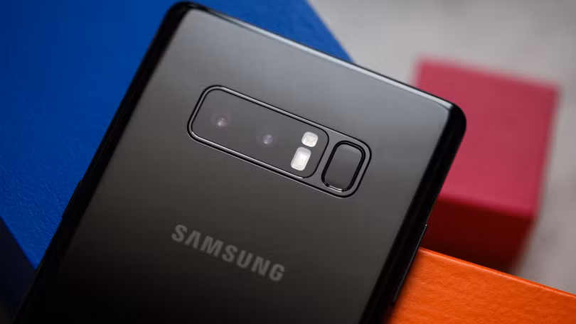 Samsung là một trong những thương hiệu smartphone ăn khách nhất thế giới. Nguồn: CNET