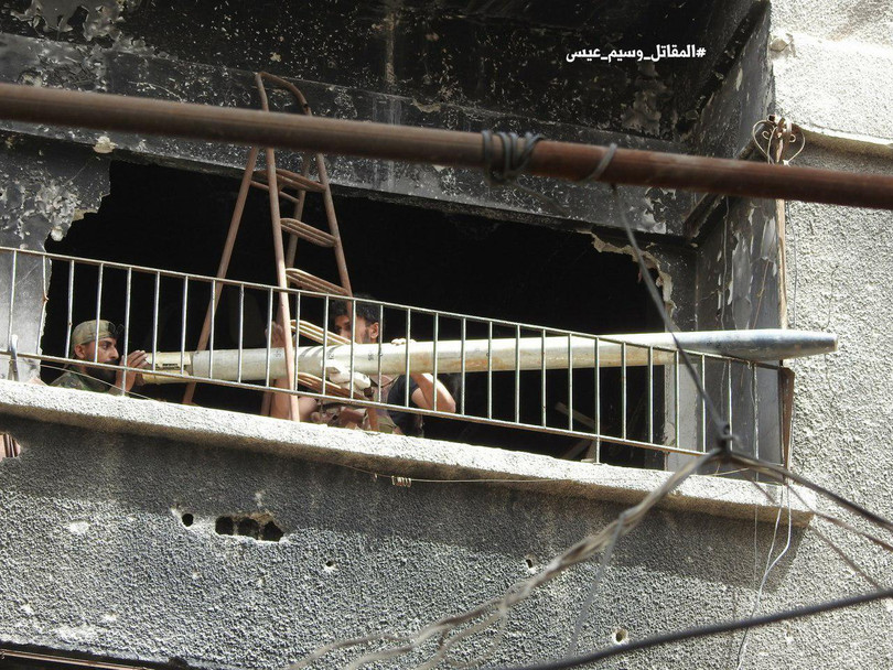 Quân đội Syria giáng đòn chí mạng vào IS tử thủ ven Damascus ảnh 7