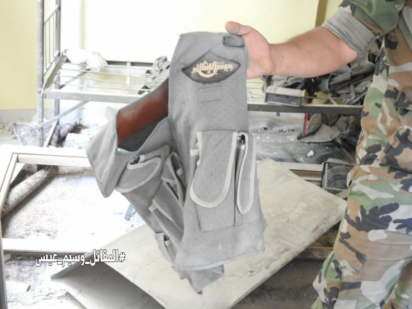 Báo cáo ảnh lớn: Jaish al-Islam HQ và Nhà tù ngầm bị quân đội Syria bắt giữ Trong Douma